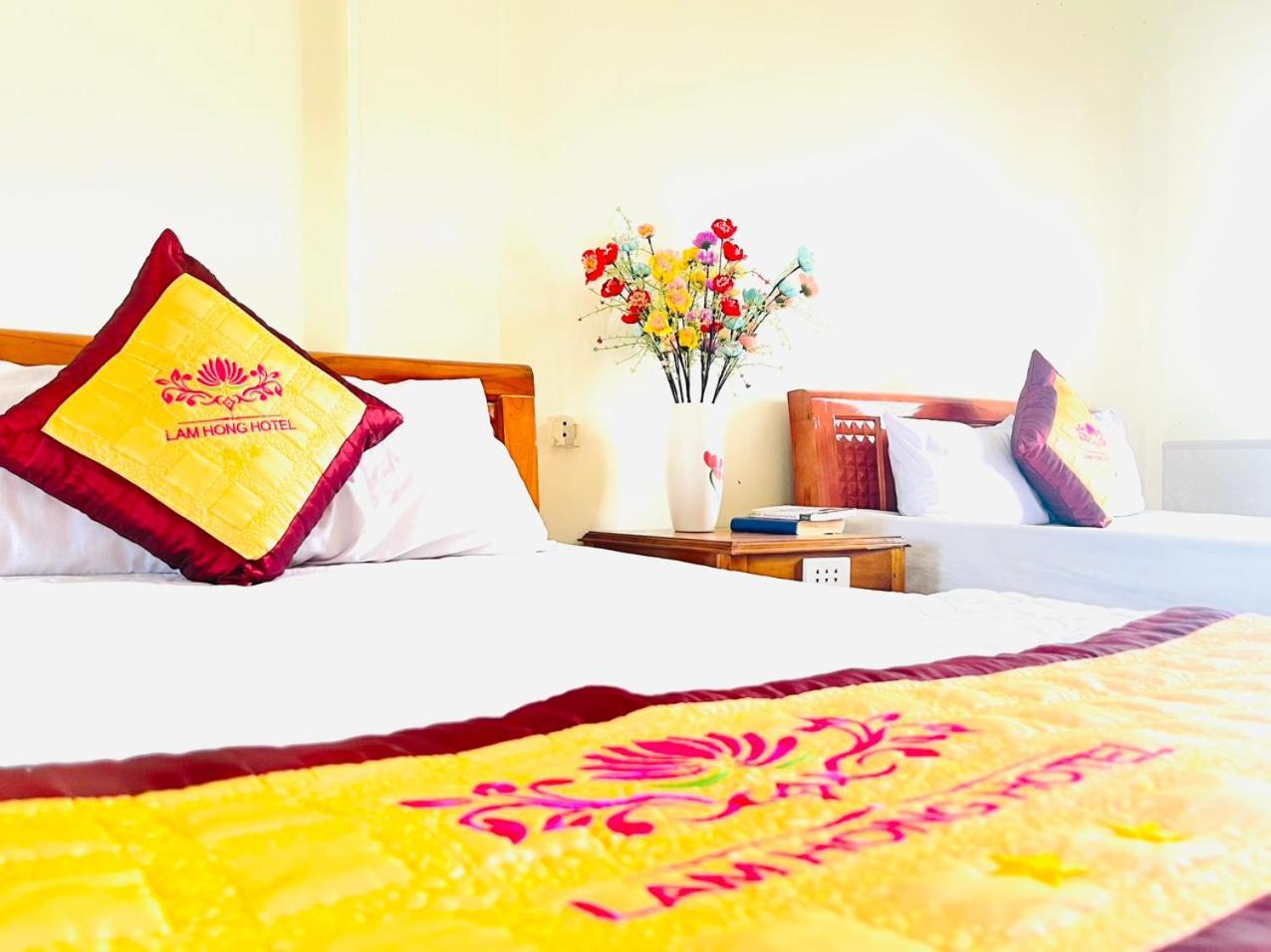 Lam Hong Hotel 荣市 外观 照片